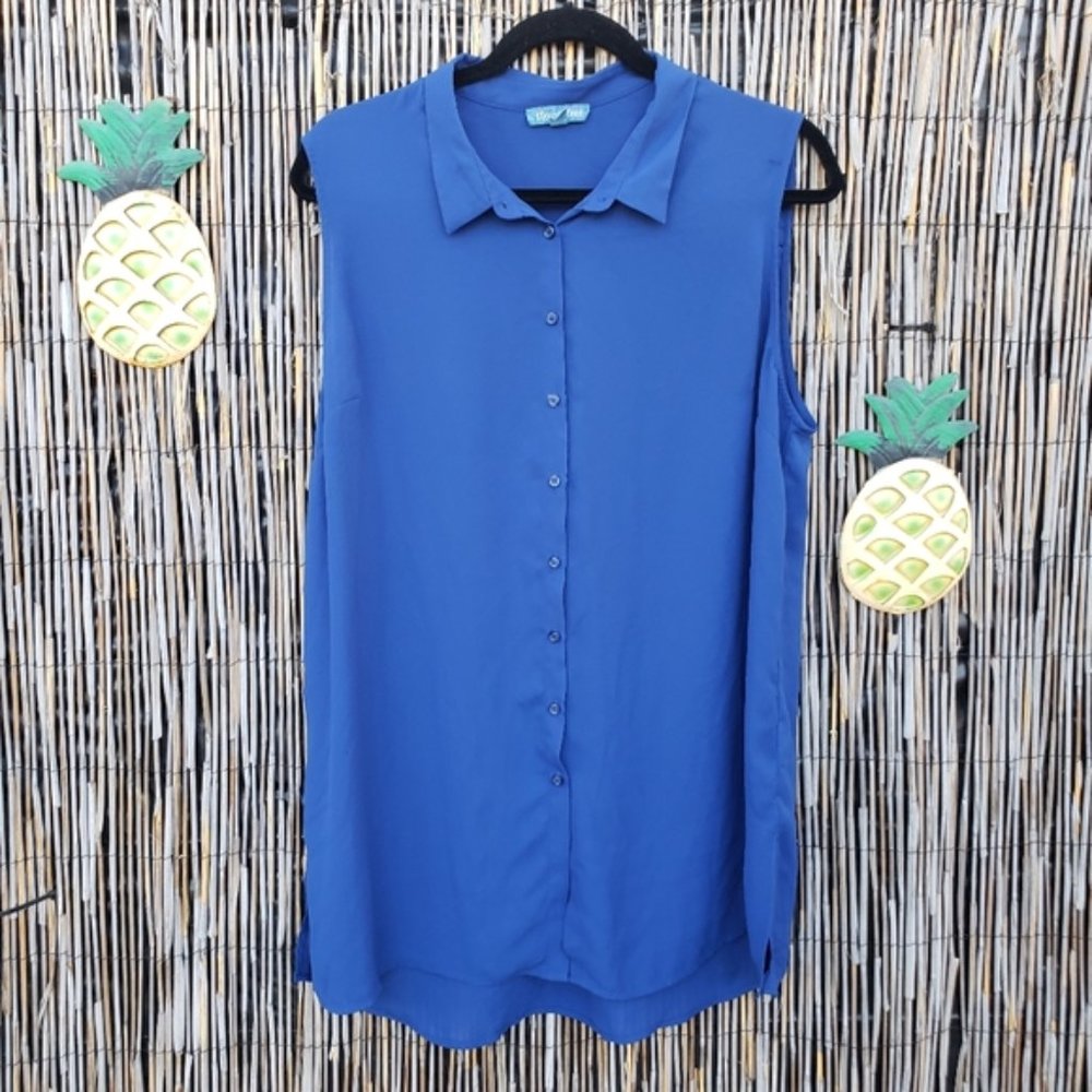 Fleur bleue button up sleeveless tank